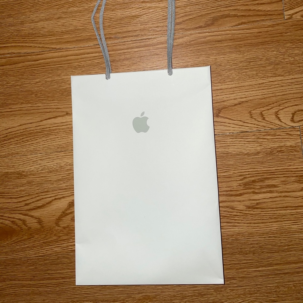 Apple shopping bag